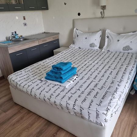 Blaxy Resort Stefi Cu Acces La Piscine Gratuit Douăzeci şi Trei August Buitenkant foto