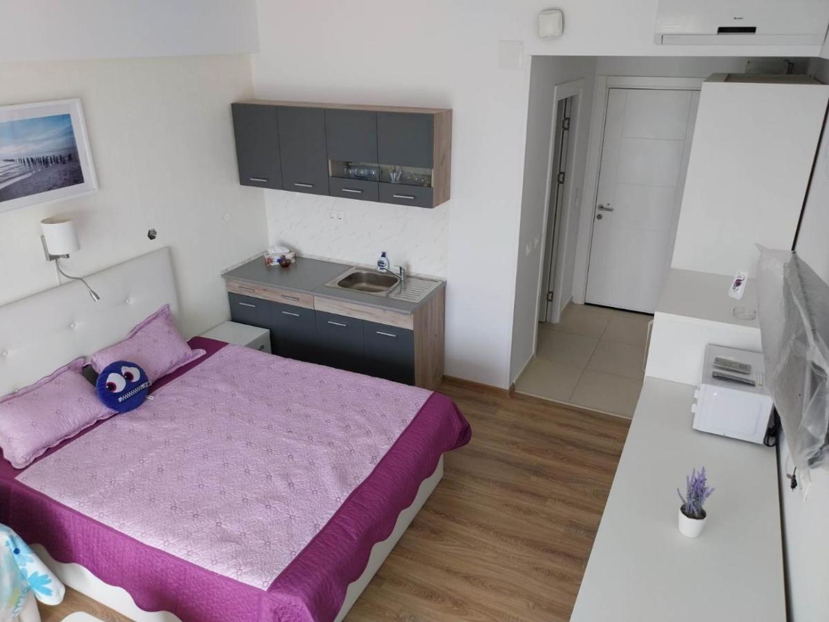 Blaxy Resort Stefi Cu Acces La Piscine Gratuit Douăzeci şi Trei August Buitenkant foto