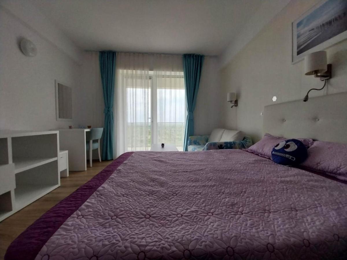 Blaxy Resort Stefi Cu Acces La Piscine Gratuit Douăzeci şi Trei August Buitenkant foto