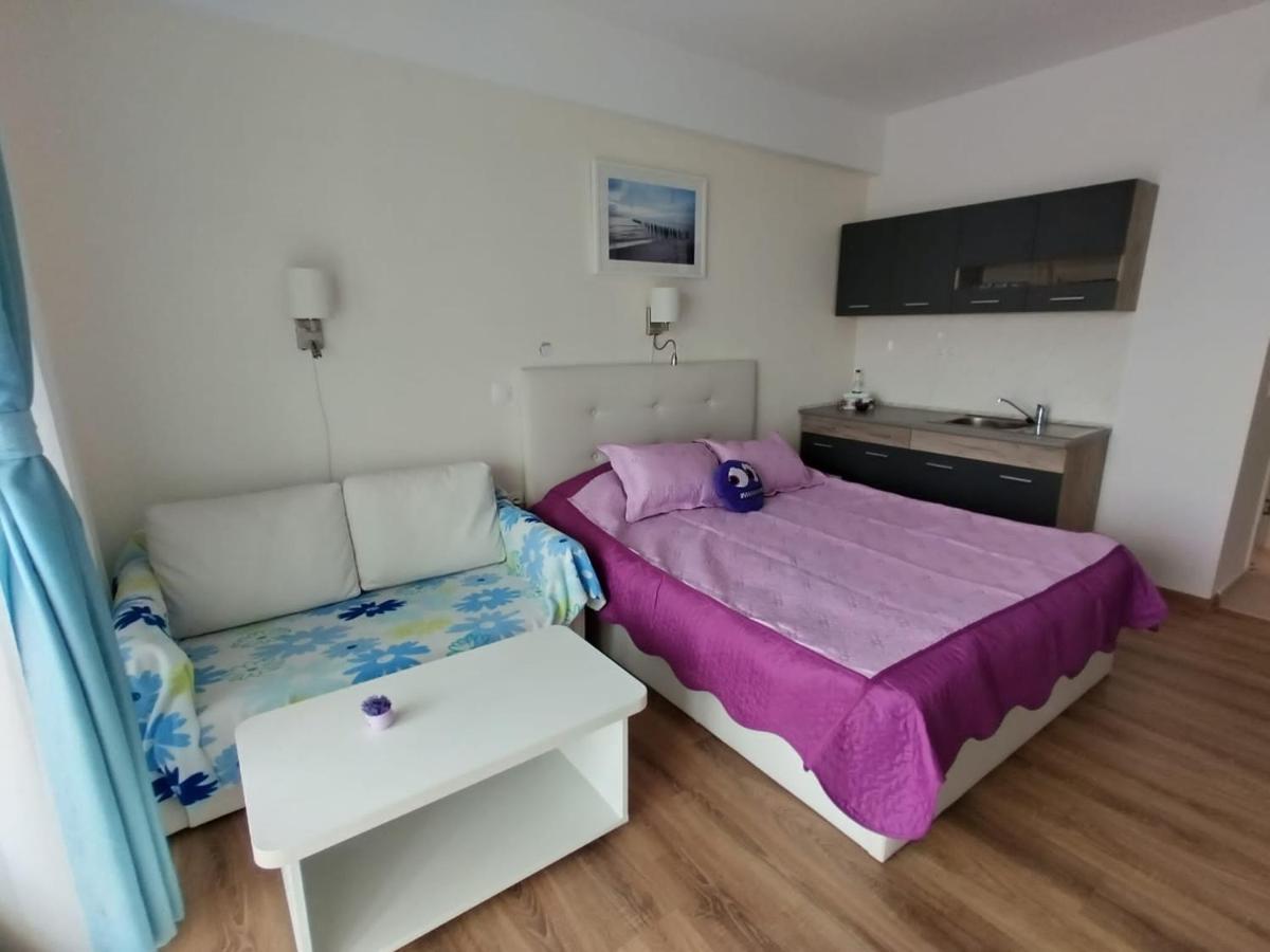Blaxy Resort Stefi Cu Acces La Piscine Gratuit Douăzeci şi Trei August Buitenkant foto