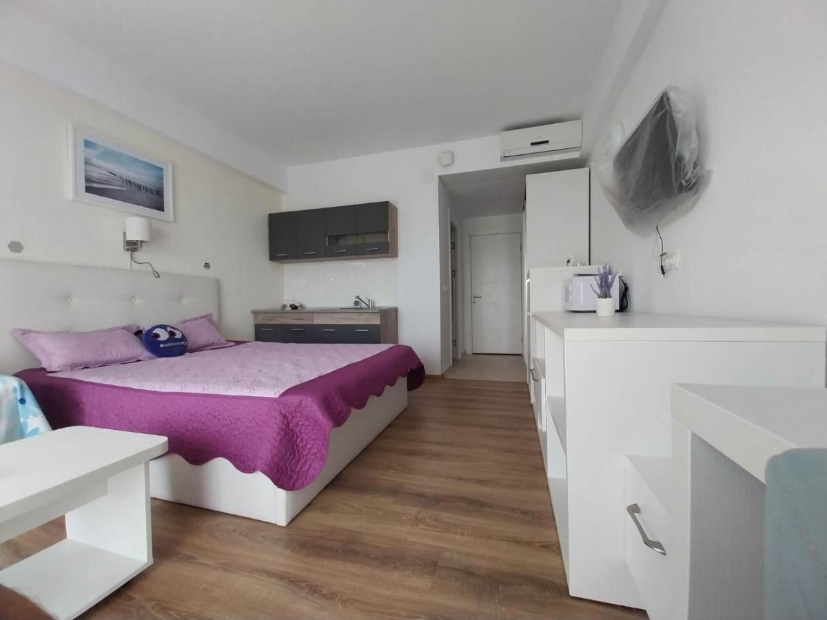Blaxy Resort Stefi Cu Acces La Piscine Gratuit Douăzeci şi Trei August Buitenkant foto