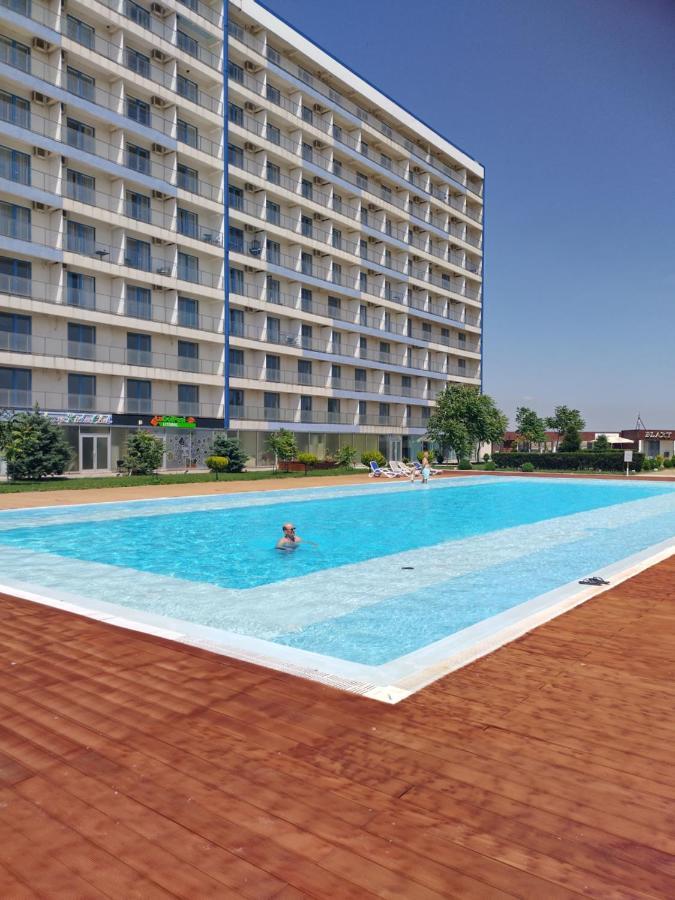 Blaxy Resort Stefi Cu Acces La Piscine Gratuit Douăzeci şi Trei August Buitenkant foto